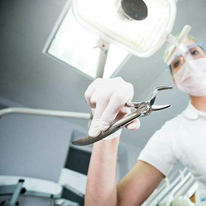 Челюстно-лицевой хирург